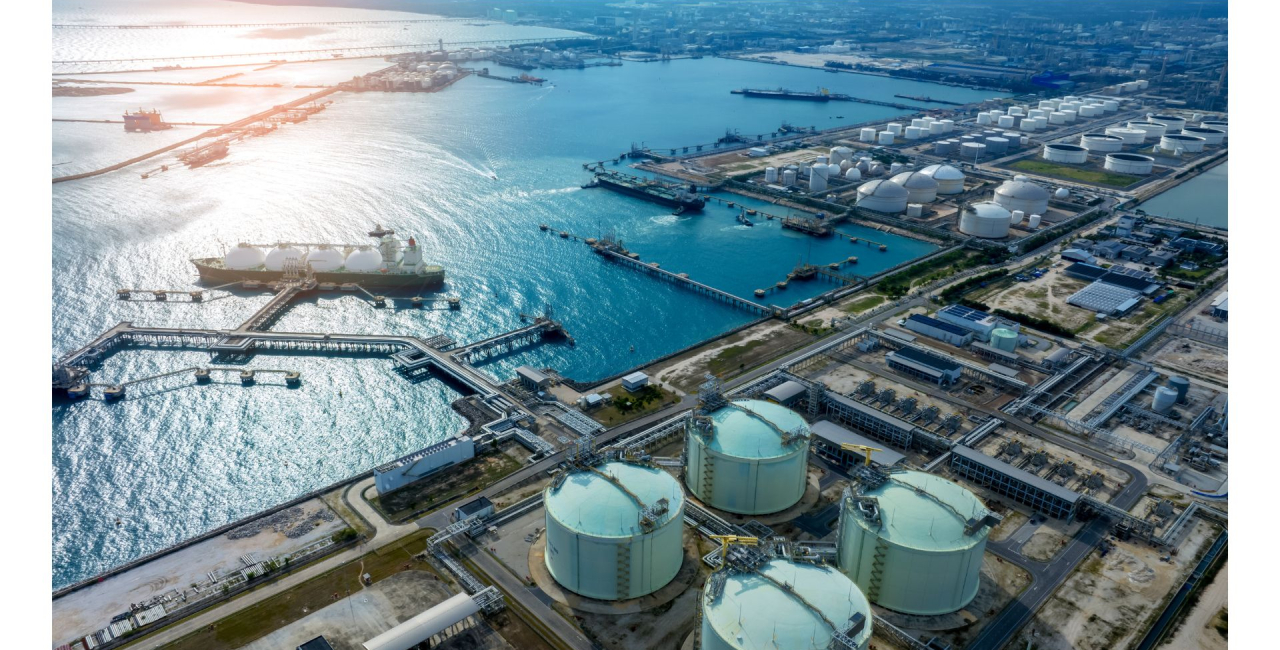  The Future of Oil and Gas: Navigating the Shifting Landscape in 2024